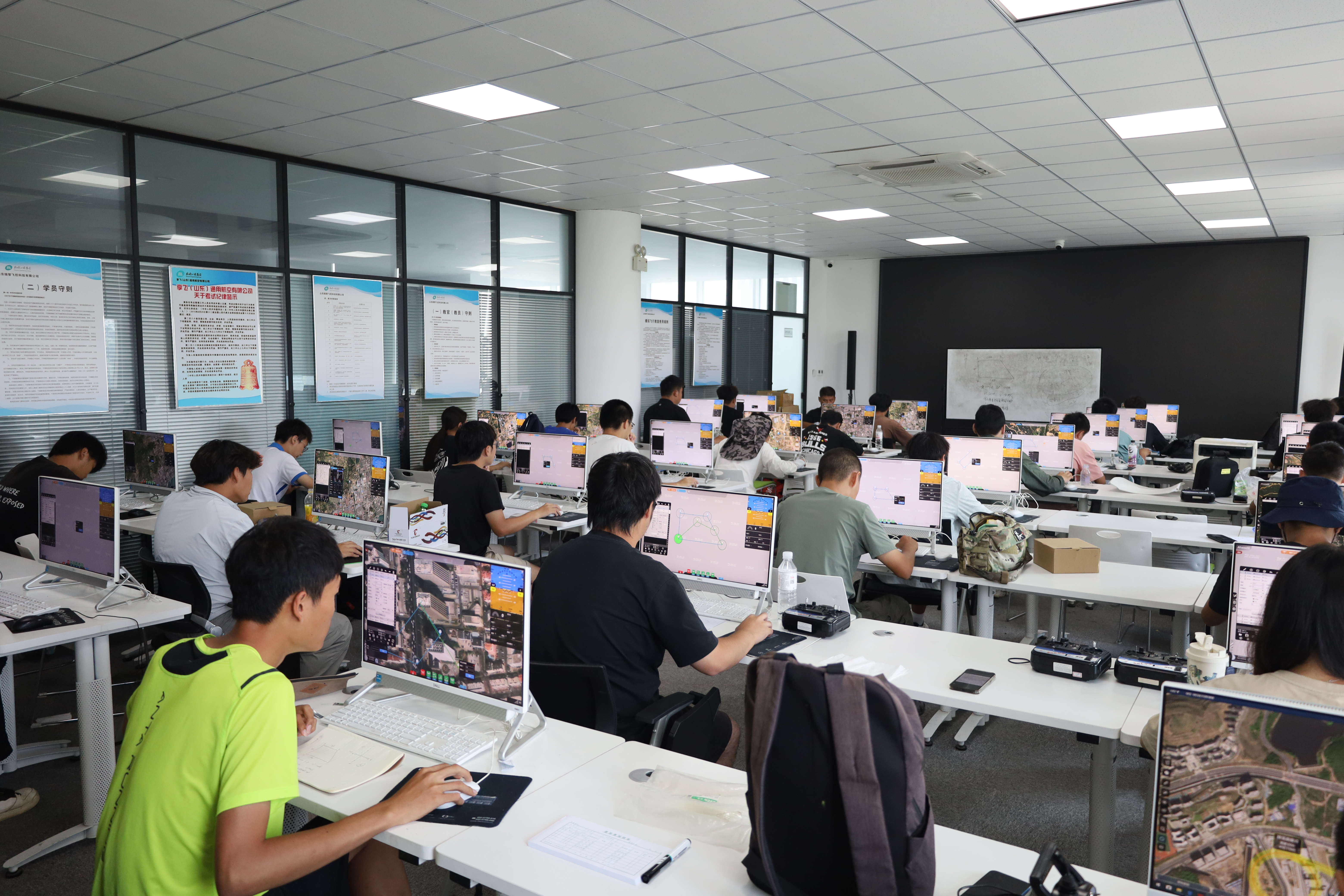 0330-3.jpg 0330-3.jpg